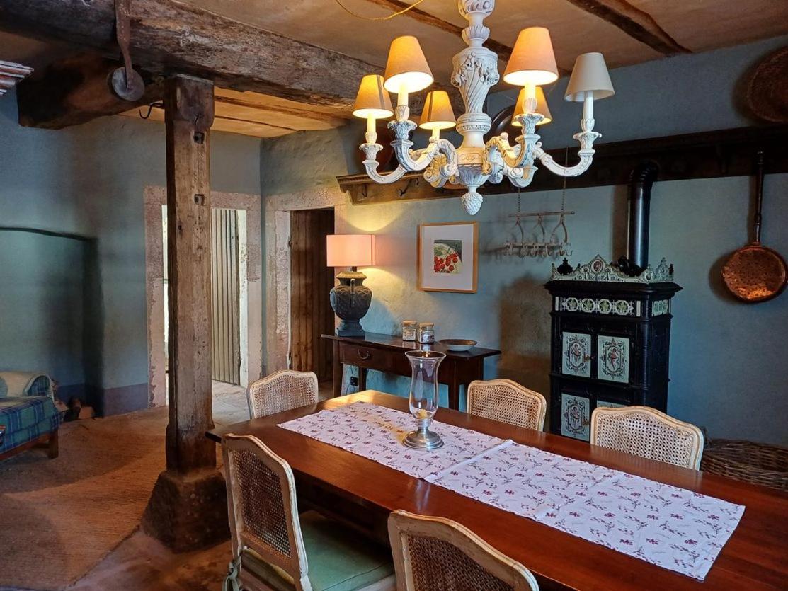 B&B Gutshaus De La Fontaine Feilsdorf Экстерьер фото